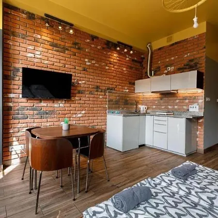 Golden Apartments&k28